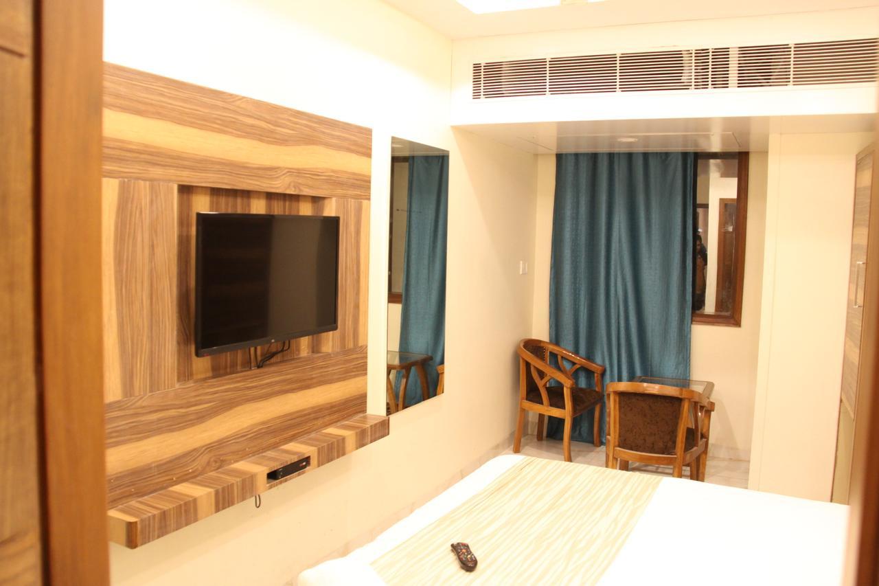 Hotel Golden Oasis - A Well Hygiene Property Paharganj Εξωτερικό φωτογραφία