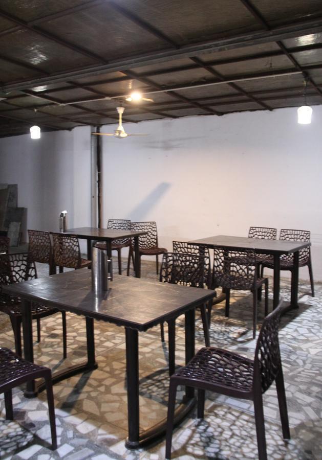 Hotel Golden Oasis - A Well Hygiene Property Paharganj Δωμάτιο φωτογραφία